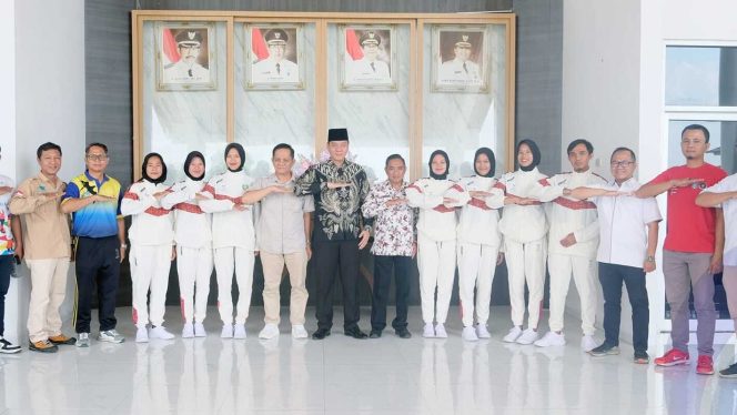 
					Audiensi dan Pelepasan Atlit Federasi Arung Jeram Indonesia (FAJI) Kabupaten OKU Selatan dalam Kejuaraan PON XXI Aceh-SUMUT 2024, Jumat (06/09/2024).