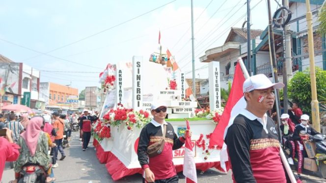 
					Pawai Pembangunan OKU Selatan Sukses Memikat Ribuan Warga