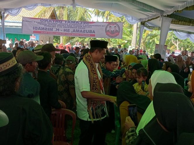 
					Pengukuhan Tim Pemenangan Bakal Calon Bupati dan Wakil Bupati OKU Selatan periode 2025-2030, pasangan Abusama, SH dan H. Misnadi (ABDI), di Kecamatan Tiga Dihaji. (foto: Narasinews)
