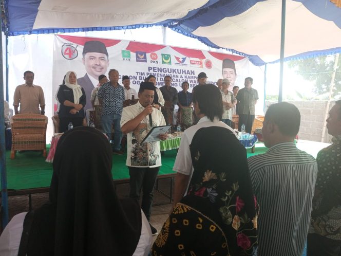
					Ribuan pendukung pasangan Calon Bupati dan Wakil Bupati OKU Selatan, Abusama dan H. Misnadi (ABDI), berkumpul dalam pelantikan tim pemenangan di tiga desa wilayah Buay Pemaca: Kembang Tinggi, Sumberingin, dan Sipin. Foto: Narasinews