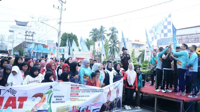 
					Masyarakat OKU Selatan Antusias Ikuti Senam dan Jalan Sehat Peringatan HUT Ke-21 Kabupaten OKU Selatan