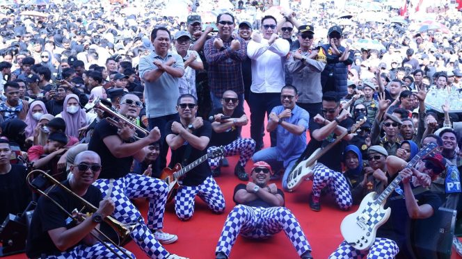 
					Pemkab OKU Selatan Sukses Hiburan Rakyat dengan Penampilan Tipe X dan Kopral Jono