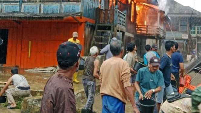 
					Musibah Kebakaran di Desa Sugihan, Bupati OKU Selatan Imbau Warga Lebih Waspada