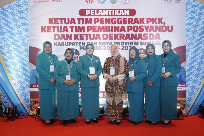 
					Yohana Yuda Yanti Abusama Resmi Dilantik sebagai Ketua TP PKK, Ketua Tim Pembina Posyandu, dan Ketua Dekranasda OKU Selatan oleh Feby Deru