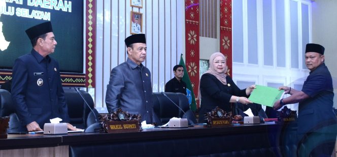 
					Wakil Bupati OKU Selatan Hadiri Rapat Paripurna DPRD Penyampaian Hasil Reses Kedua