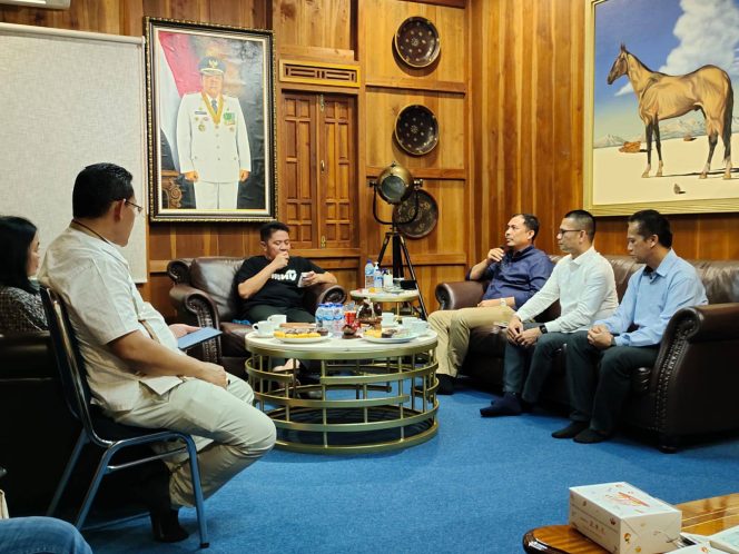 
					Bupati OKU Selatan Abuasama Silaturahmi dan Audiensi dengan Gubernur Sumsel Bahas Pembangunan Infrastruktur