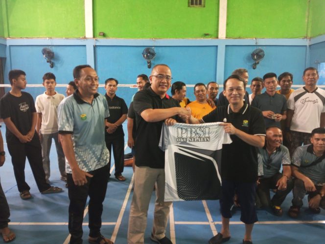 
					Silaturahmi Sekaligus Asah Mental Atlet Muda, PBSI OKU Selatan Gelar Sparing Partner Bersama PBSI OKU