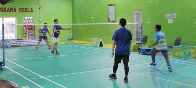 
					Kapolres Cup Badminton 2026 Resmi Dibuka, Asisten II OKU Selatan Beri Dukungan