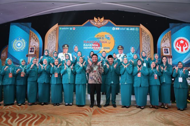 
					Ny. Yohana Abusama Hadiri HKG PKK ke-54, Perkuat Sinergi PKK dan Dekranasda